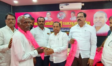 తెలంగాణ సమగ్రాభివృద్ధి కెసిఆర్ తోనె సాధ్యం ---ఎమ్మెల్యే మాణిక్ రావు