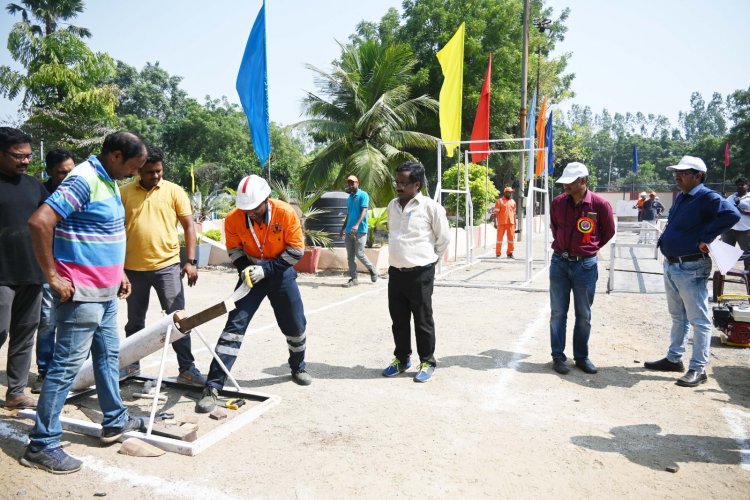 ఆకట్టుకున్న రెస్క్యూ రిలే పోటీలు