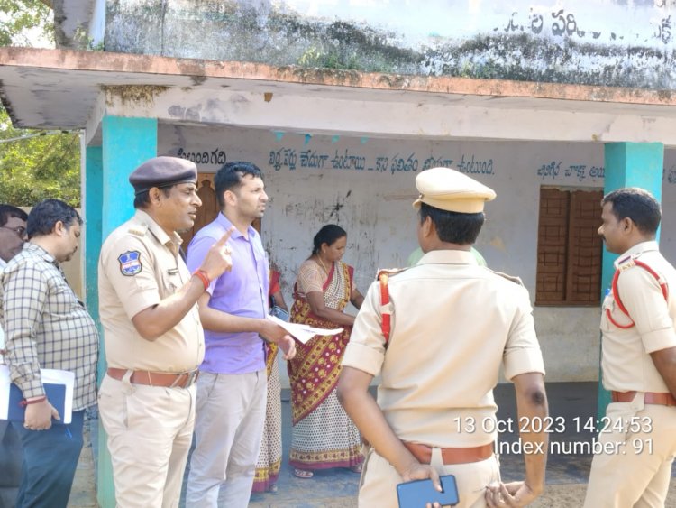 ఎన్నికల రిటర్నింగ్ అధికారి ప్రతీక్ జైన్ పర్యటన.