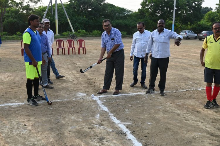 ఉద్యోగులంతా ఒకే కుటుంబంగా క్రీడా స్ఫూర్తిని చాటాలి జిఎం రవిప్రసాద్